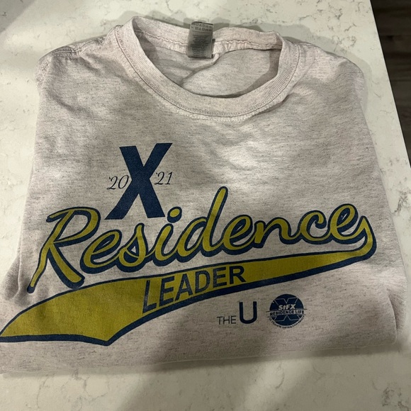 Grey T-shirt - Picture 1 of 3